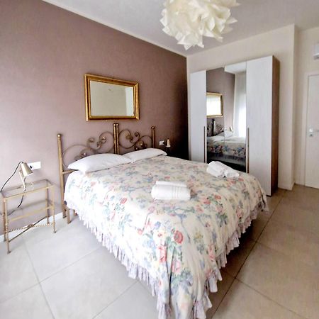 נאפולי Olivella21 Luxury Apartment Montesanto מראה חיצוני תמונה
